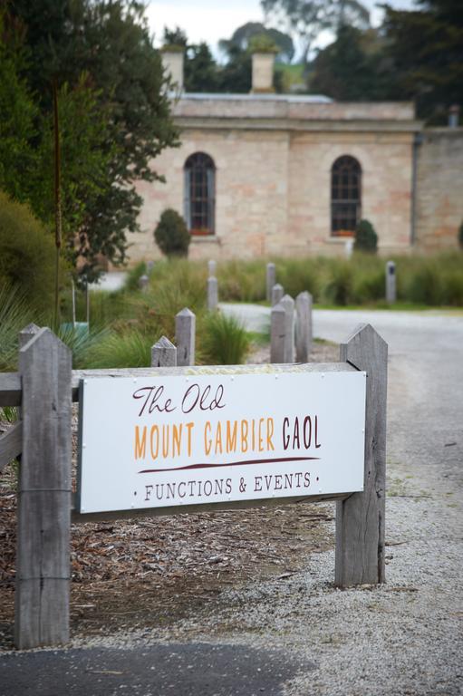 The Old Mount Gambier Gaol Hotel Екстериор снимка