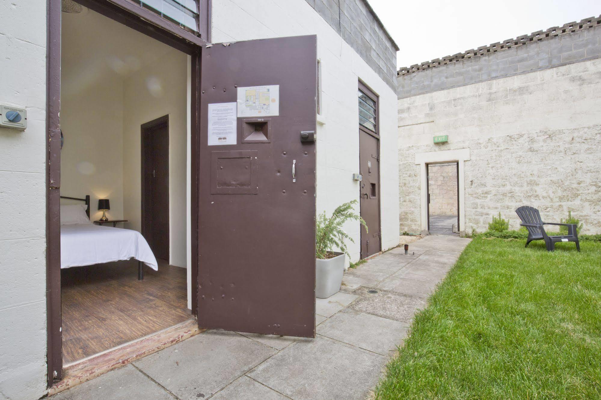 The Old Mount Gambier Gaol Hotel Екстериор снимка