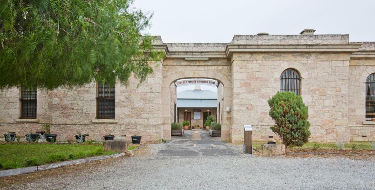 The Old Mount Gambier Gaol Hotel Екстериор снимка